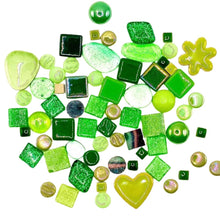 Load image into Gallery viewer, DIY Mosaic Heart Art Outline Wall Plaque