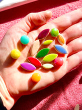 Load image into Gallery viewer, DIY Mosaic Flower Petal Candle Holder