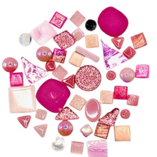 Load image into Gallery viewer, DIY Mosaic Heart Art Outline Wall Plaque