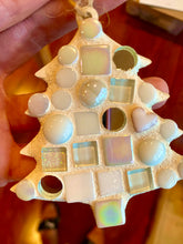 Load image into Gallery viewer, Make-Your-Own Sparkly White Tree Ornaments Kit
