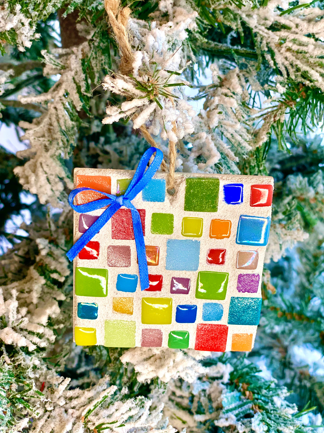 Make-Your-Own Present Ornaments Kit